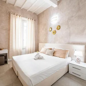 Appartamento 5 Minuti - Duomo Tripla Luxury, Firenze